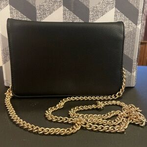 Black Purse Gold Chain